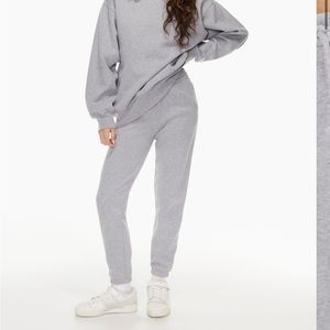 Aritzia TNA Cozy Sweatpants